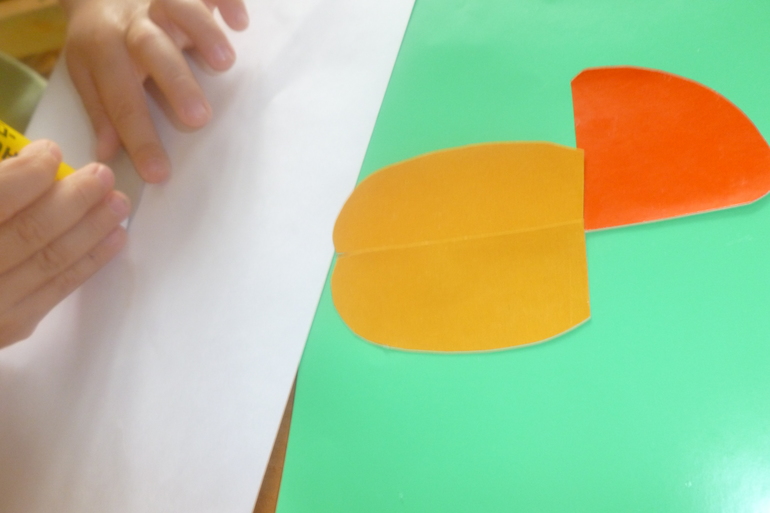 Аппликация:Цыпленок и Грибочек.