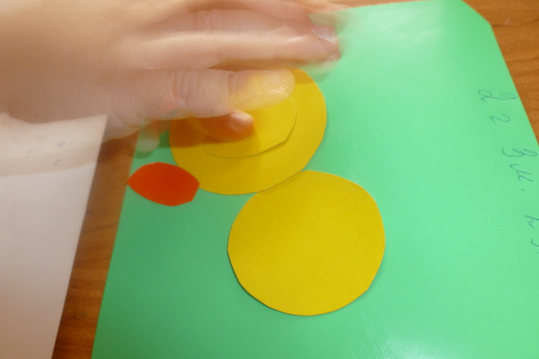 Аппликация:Цыпленок и Грибочек.