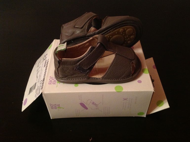 Кожаные сандали Tip Toey Joey серые ( размер 19)!!!