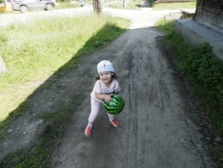 Наши летние шапочки. Оказывается не показывала.