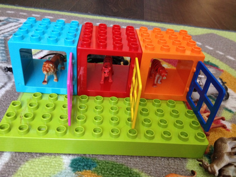 Игры на сортировку. Развивашки Алисы.