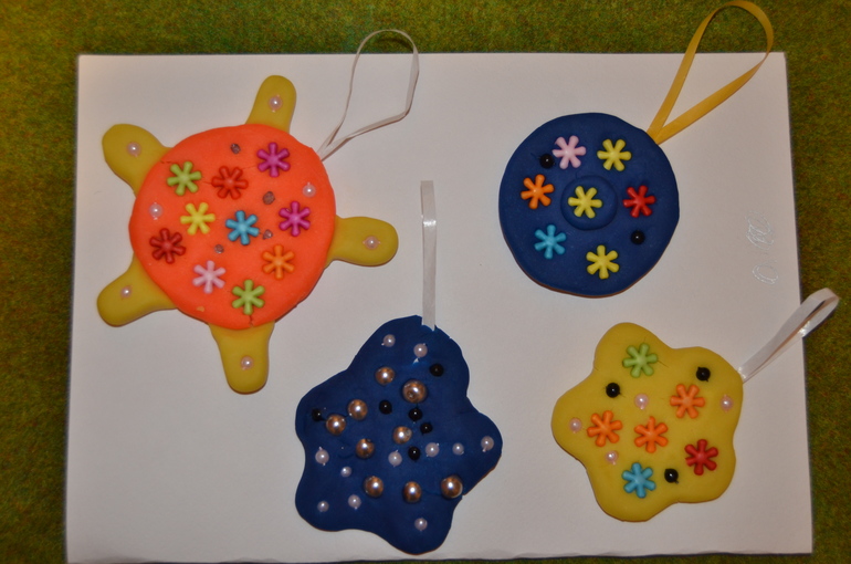 Игрушки на ёлку!