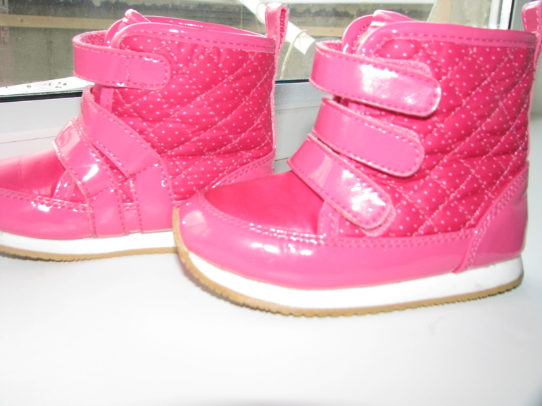 Продам ботиночки Зара .