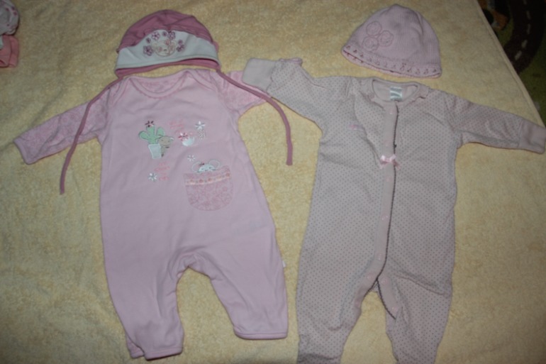 очень много фирменной одежды для девочки