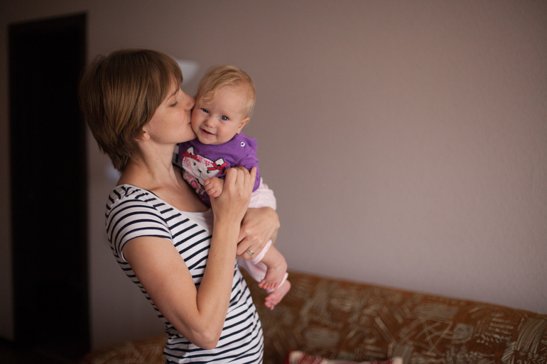 А второй ребенок и правда крупнее!