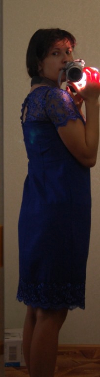 Девочки спасайте!!!!!Не могу ни как подогнать по фигуре платье.