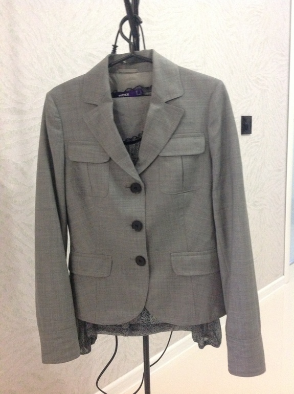 Костюмы Esprit,Mexx,Bgn 44-46