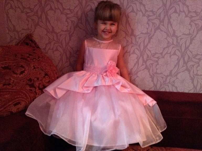 НАРЯДНЫЕ ПЛАТЬЯ ДЛЯ ДЕВОЧЕК И КОСТЮМЫ ДЛЯ МАЛЬЧИКОВ KIDS DREAM В НАЛИЧИИ