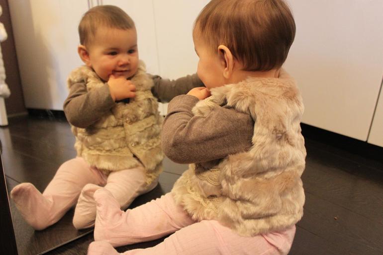 меховая жилеточка)