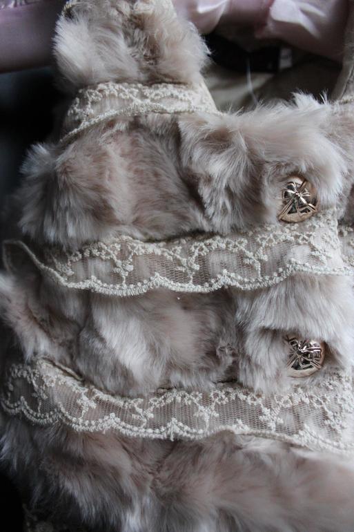 меховая жилеточка)