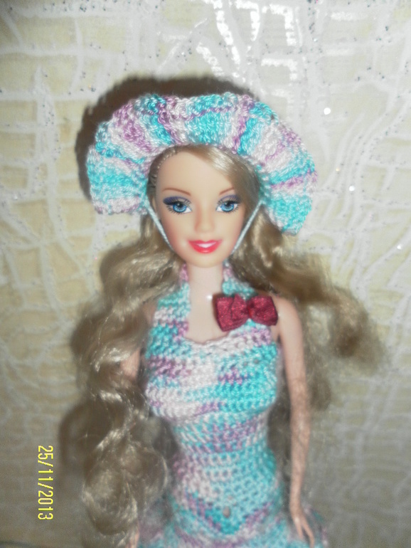 связала для дочиной куклы кати))