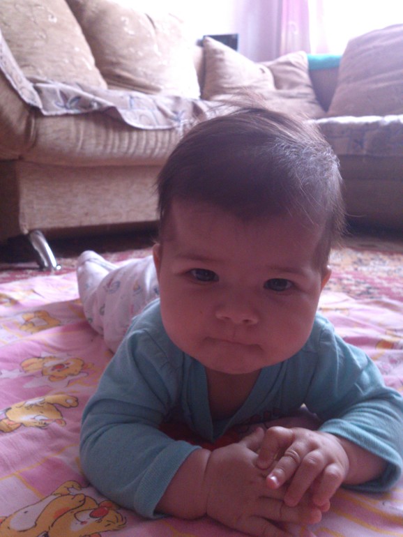 мое неугомонное чудо))))