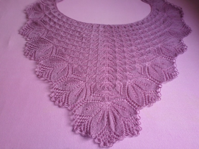 Подарок длялибимой мамочки - шаль Харуни от Эмили Росс и берет Флоренция от Дропс