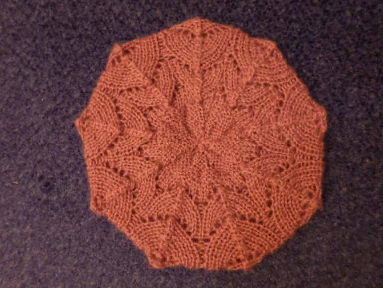 Подарок длялибимой мамочки - шаль Харуни от Эмили Росс и берет Флоренция от Дропс