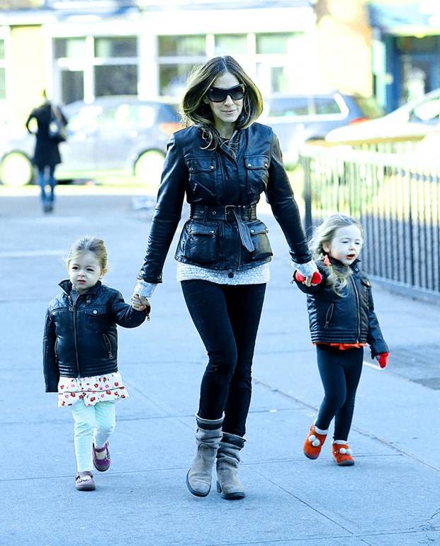 Черное и кожаное