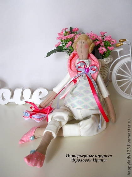 "Еще 2 года назад я боялась швейной машинки" (с)