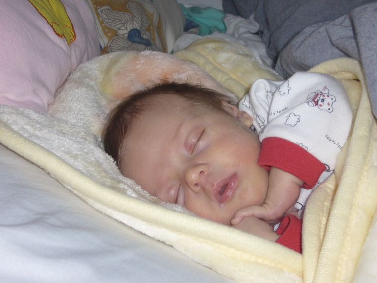 Привет всем мамочкам екошечкам,а нам уже месяц!!!