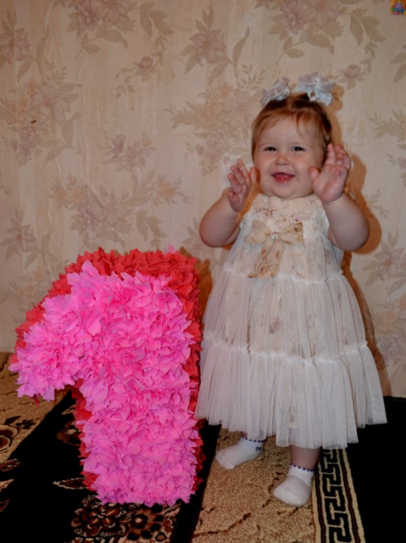 Наше ГОДОВАСИЕ))) Нашей Лизоньке 1 год)