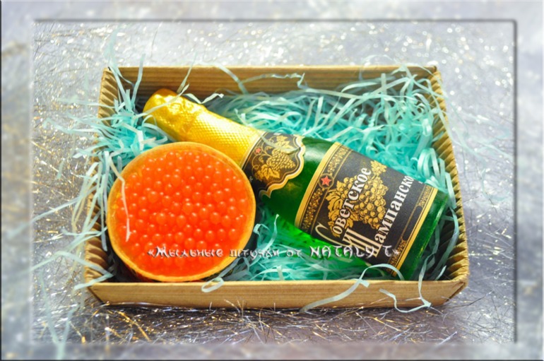 Новый год к нам мчится......)))