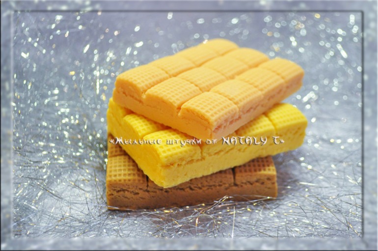 Новый год к нам мчится......)))