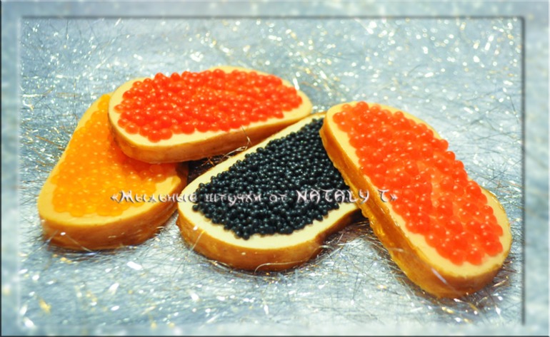 Новый год к нам мчится...))