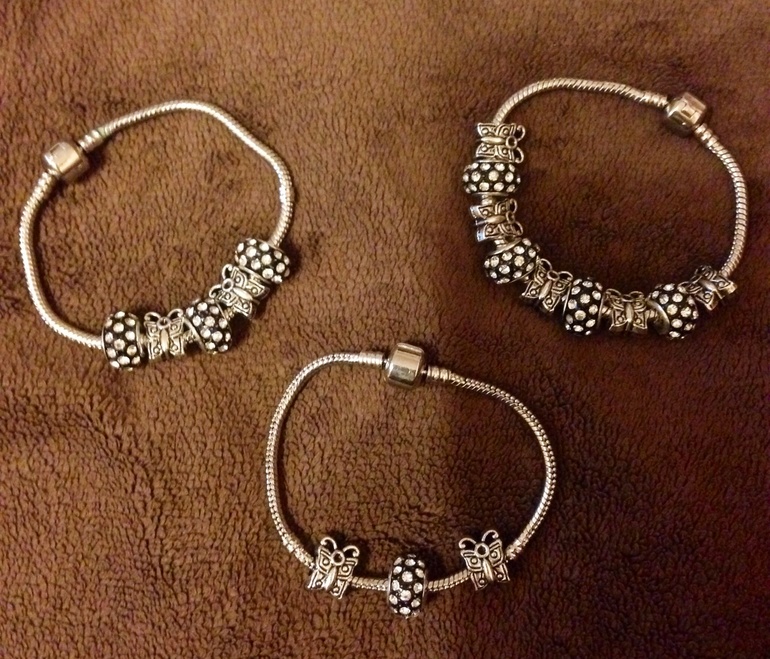 Под кормила хомячка)