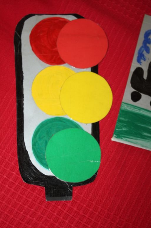 Воспринимаем цвет, формы, ищем