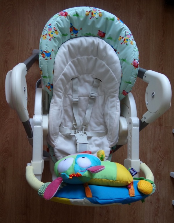 Продается стульчик CHICCO POLLY MAGIC - 4000 руб.