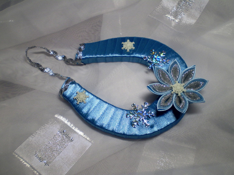 Подготовка к году Синей Лошади  идет у нас полным ходом)))