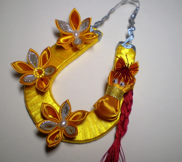 А теперь подковка с Лошадкой (еще более символичная)))