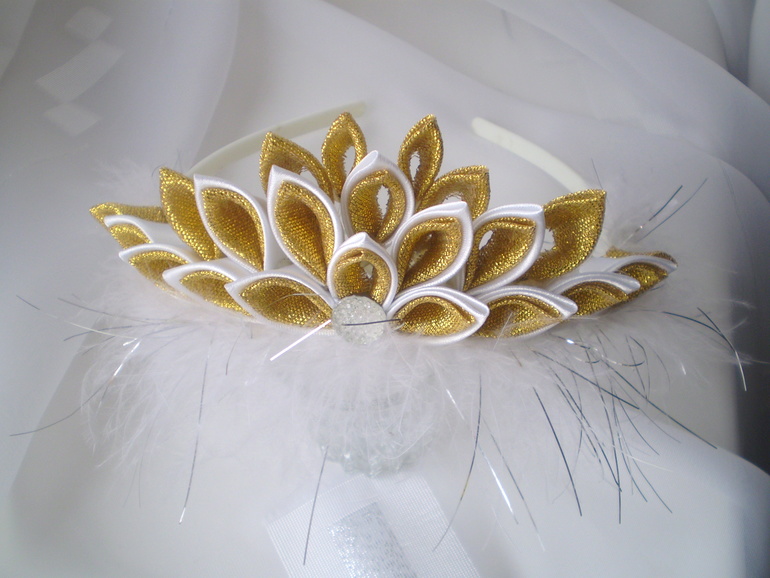 Украшения для волос в стиле канзаши для вас и ваших красавиц)))