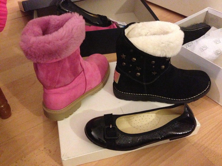 Обувь новая 35 и 36 р-р розовые 3500 Iceberg 4000р Туфли 1500 руб