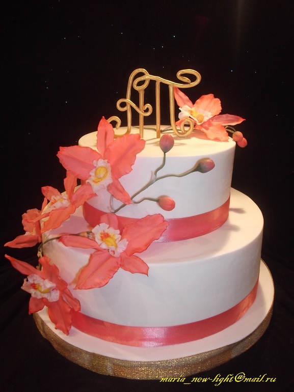 С вензелями и орхидеями