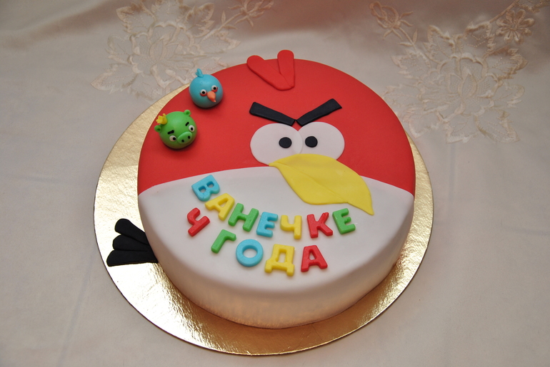 Эенгри Бердз - торт и капкейки