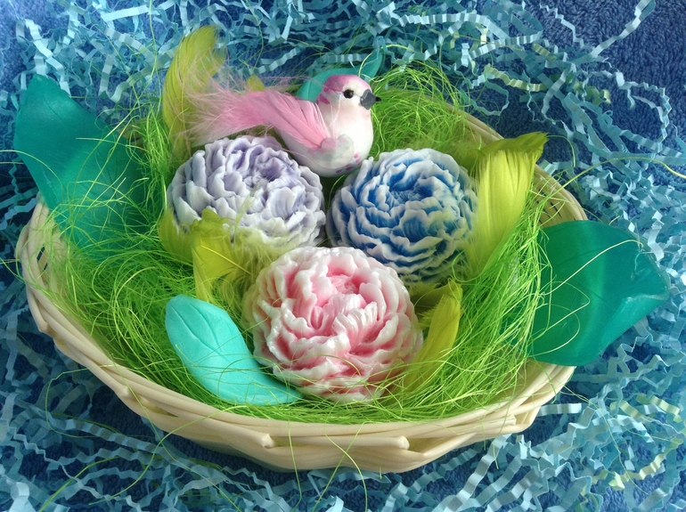 Корзинка пионов