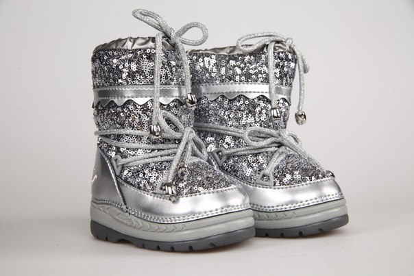 какой цвет сапожек выбрать к комбезам?