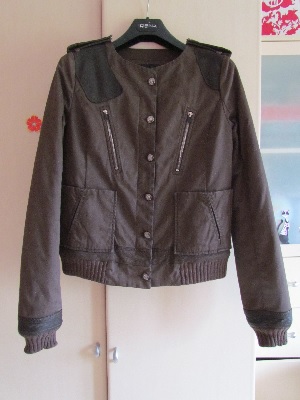 Классная куртка Blumarine размер 44-46