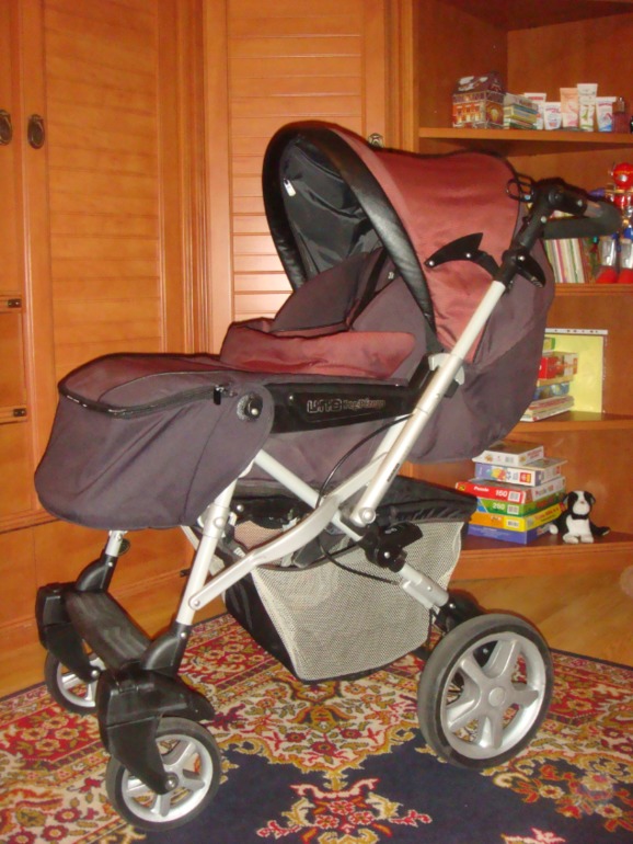 Продам коляску Peg Perego UNO б/у 1 год. Цена 4500 руб.