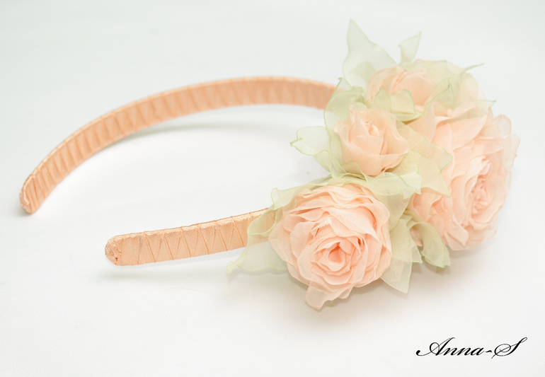 Ободочек " Персиковые розы "