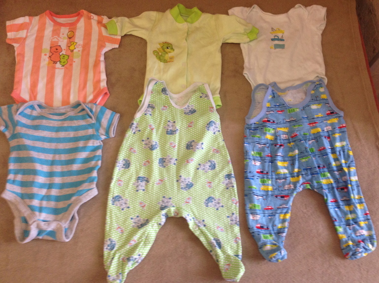 Отдам в дар! Одежда от нуля до трех месяцев