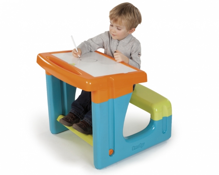 Моя первая парта или столик?