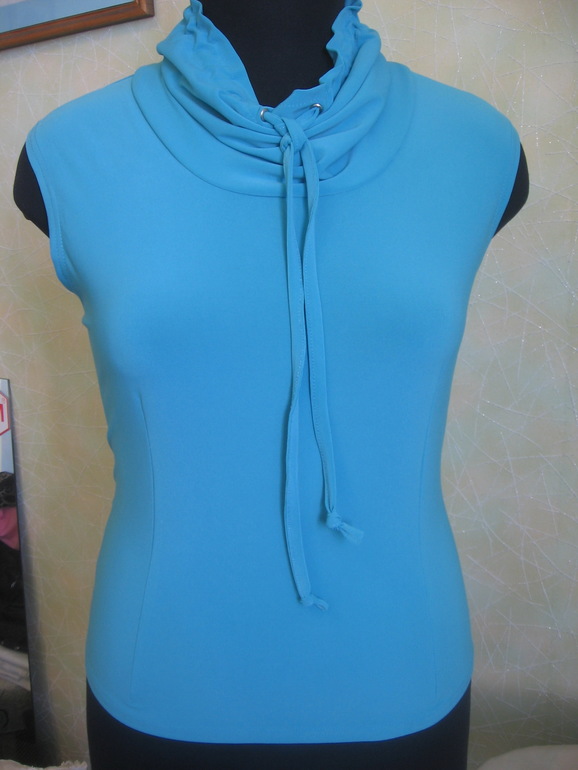 Трикотажная маечка.