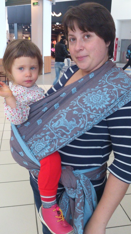 Дивная Дива с коноплей