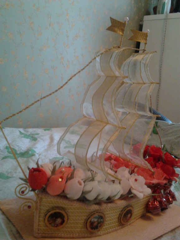 Мой первый корабль! Очень жду ваших советов!