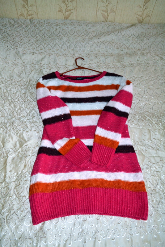 Яркий удлиненный свитер, можно как тунику