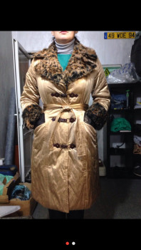 Пальто утепленное с натуральным мехом