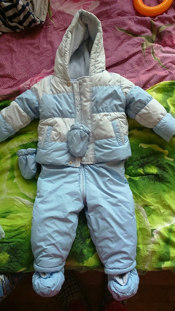 Новый комбинезон осень,весна ,зима теплая.74-80