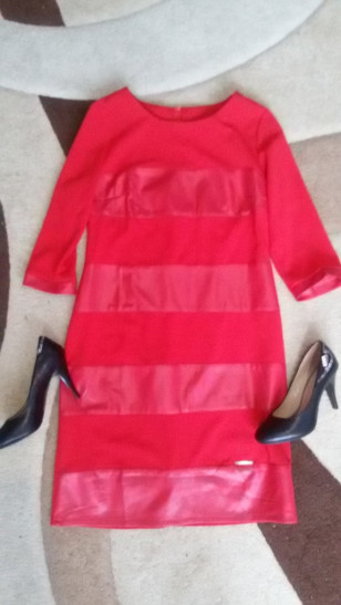 ПЛАТЬЕ  ЖЕНСКОЕ