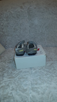 Кроссовки reima