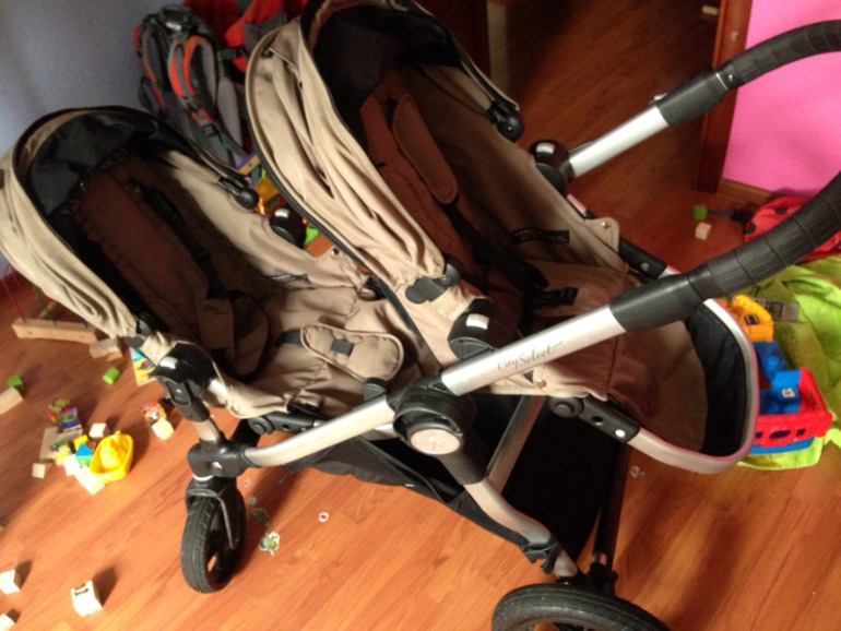 Продаю коляску (для погодок или двойни) из США Baby Jogger City Select за 25000